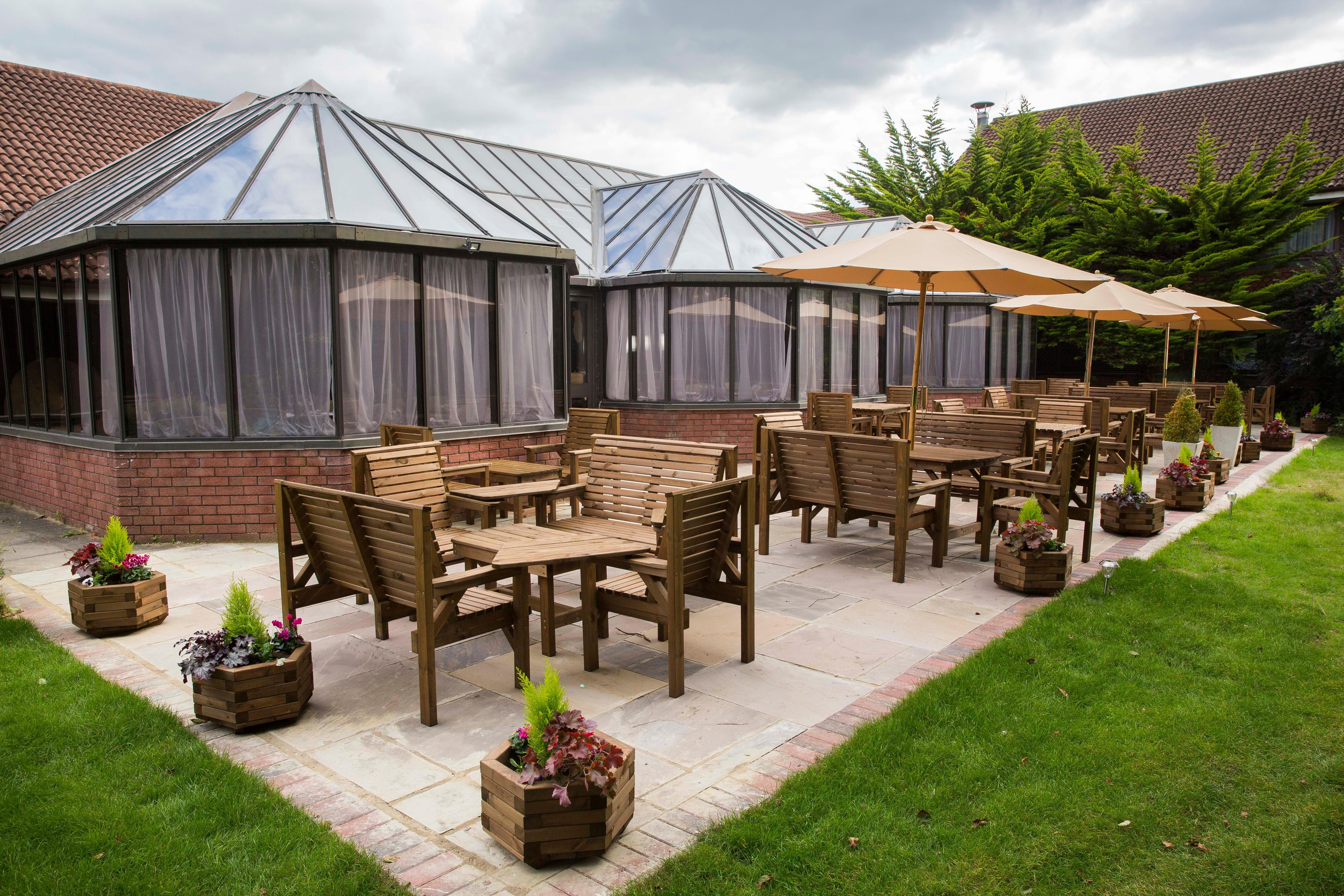 Crowne Plaza Basingstoke By Ihg Hotel Exterior photo